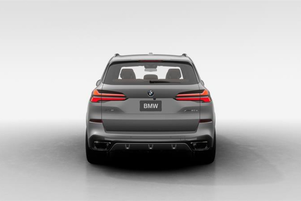 2026 BMW X5 - Image 5