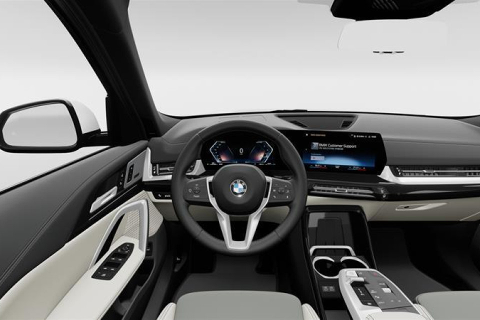 2026 BMW X1 - Image 11