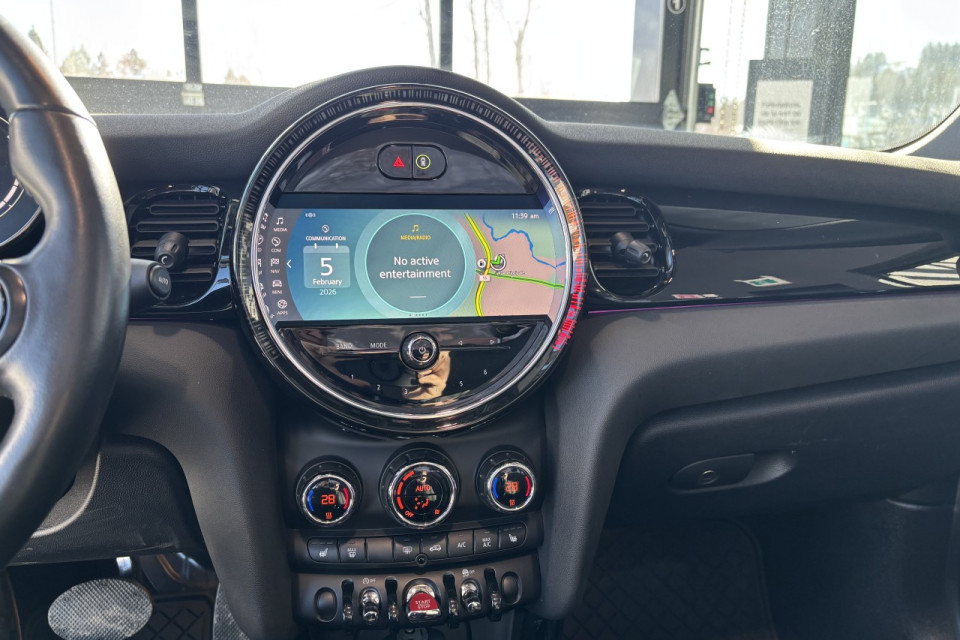 2024 Mini Cooper - Image 13