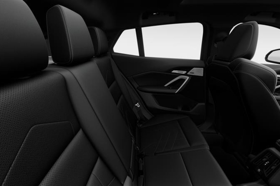 2026 BMW X2 - Image 12