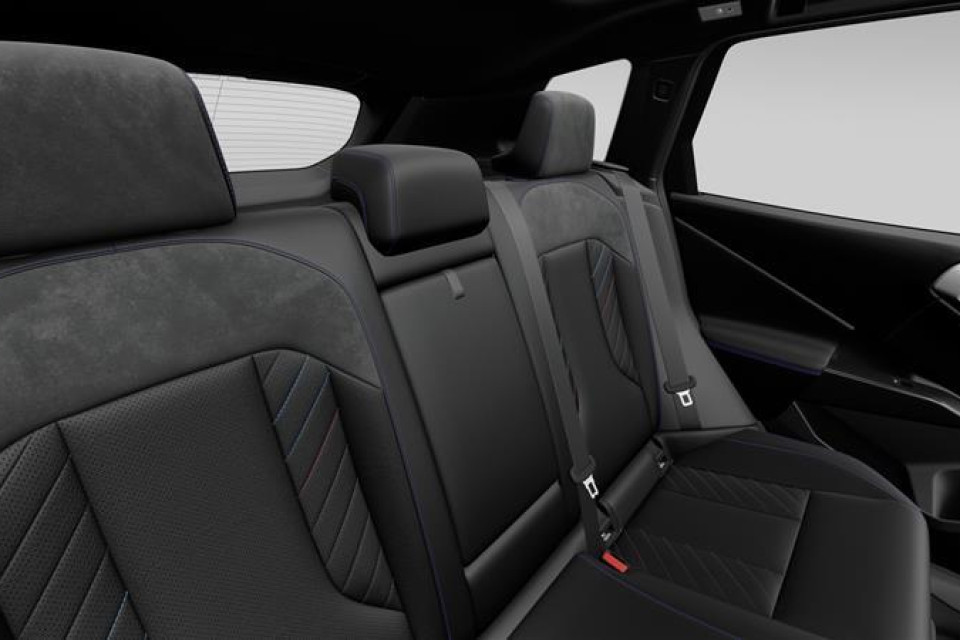 2026 BMW X3 - Image 11