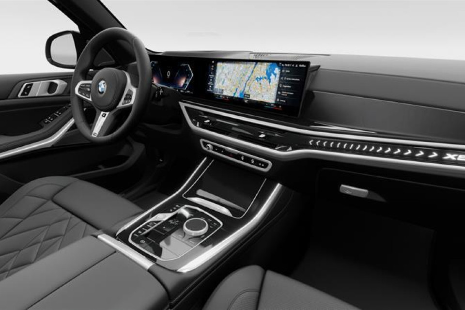 2026 BMW X5 - Image 13