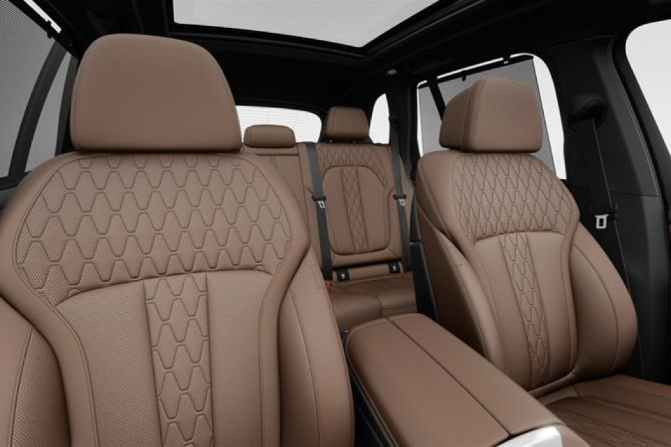 2026 BMW X5 - Image 14