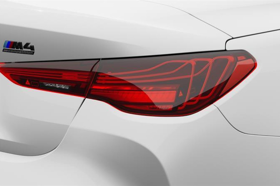 2026 BMW M4 - Image 7