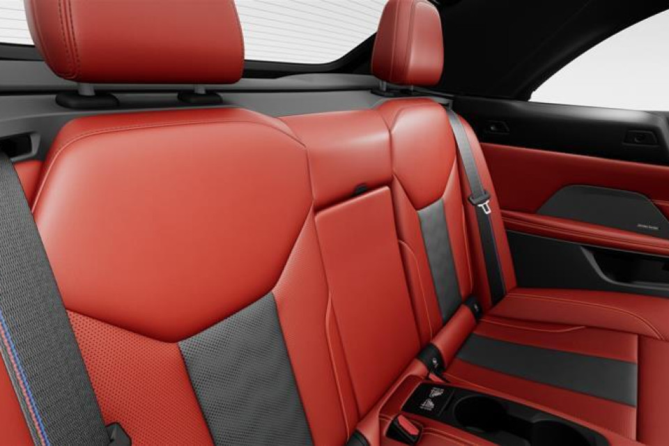 2026 BMW M4 - Image 12