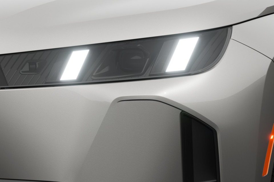 2026 BMW iX - Image 12