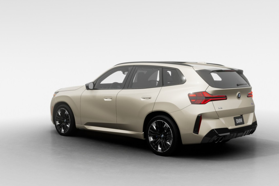 2026 BMW X3 - Image 2