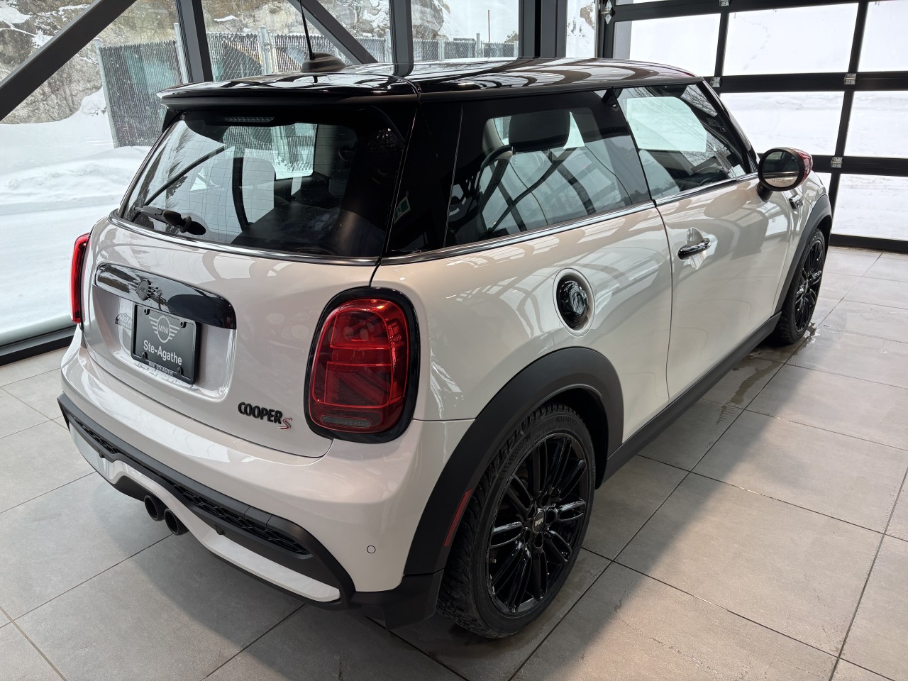 2024 Mini Cooper - Image 7