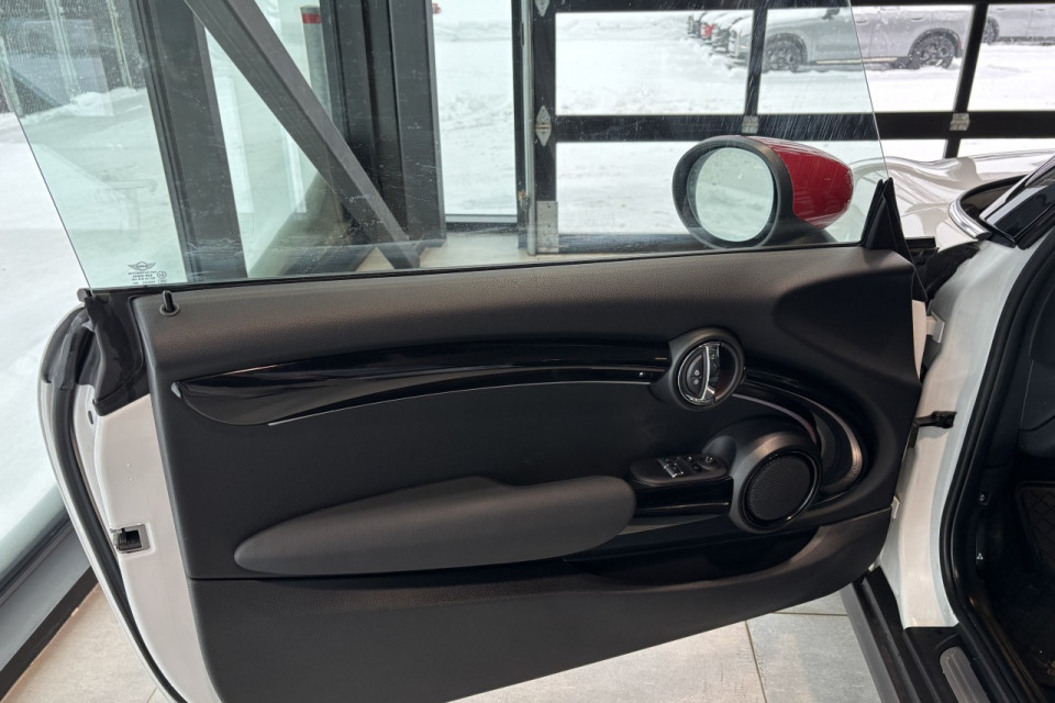 2024 Mini Cooper - Image 14