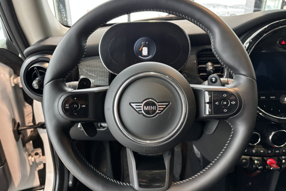2024 Mini Cooper - Image 15