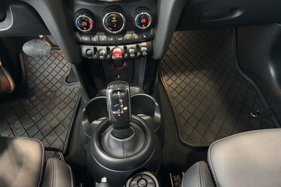 2024 Mini Cooper - Image 17