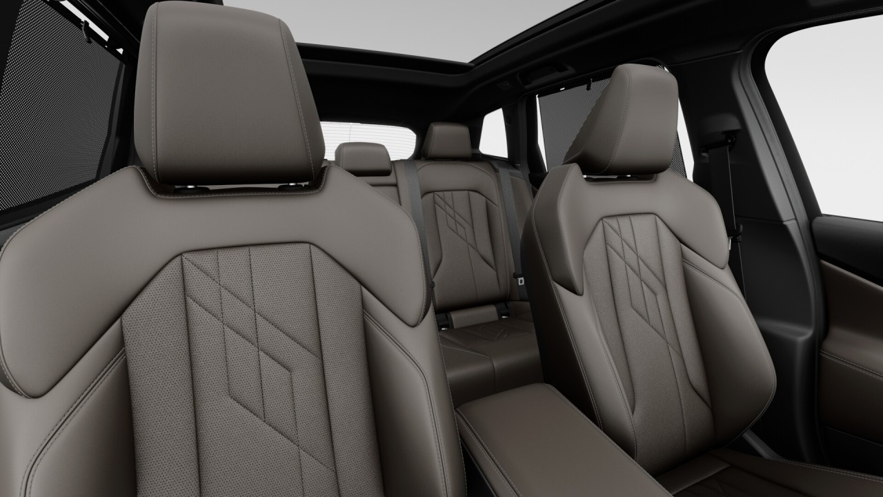 2026 BMW X3 - Image 11