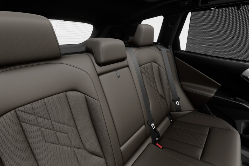 2026 BMW X3 - Image 12