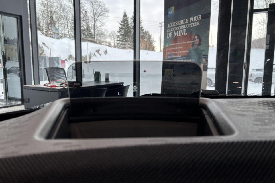 2025 MINI John Cooper Works - Image 15