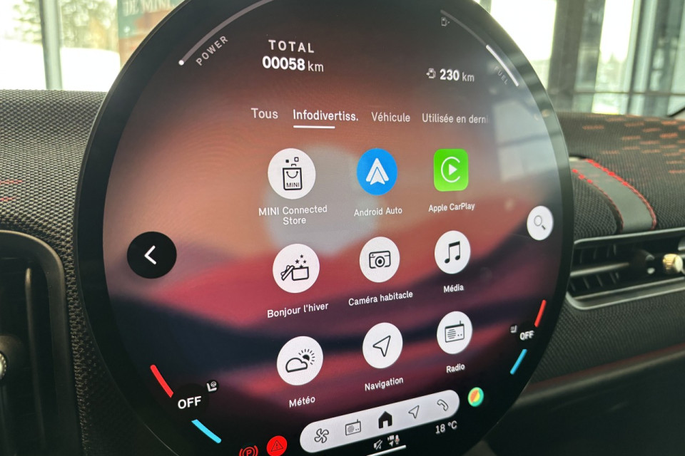 2025 MINI John Cooper Works - Image 20