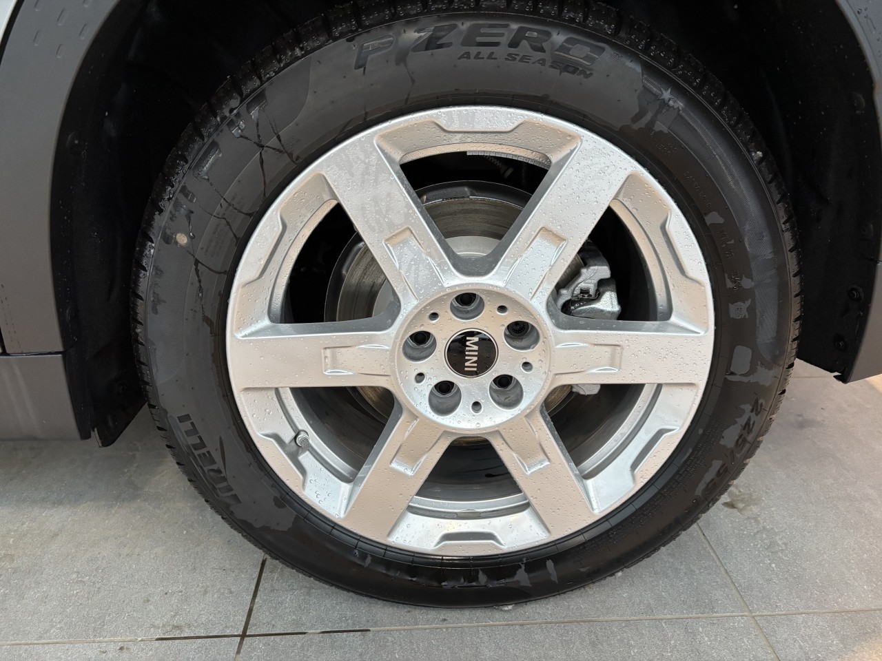 2025 MINI Countryman - Image 3