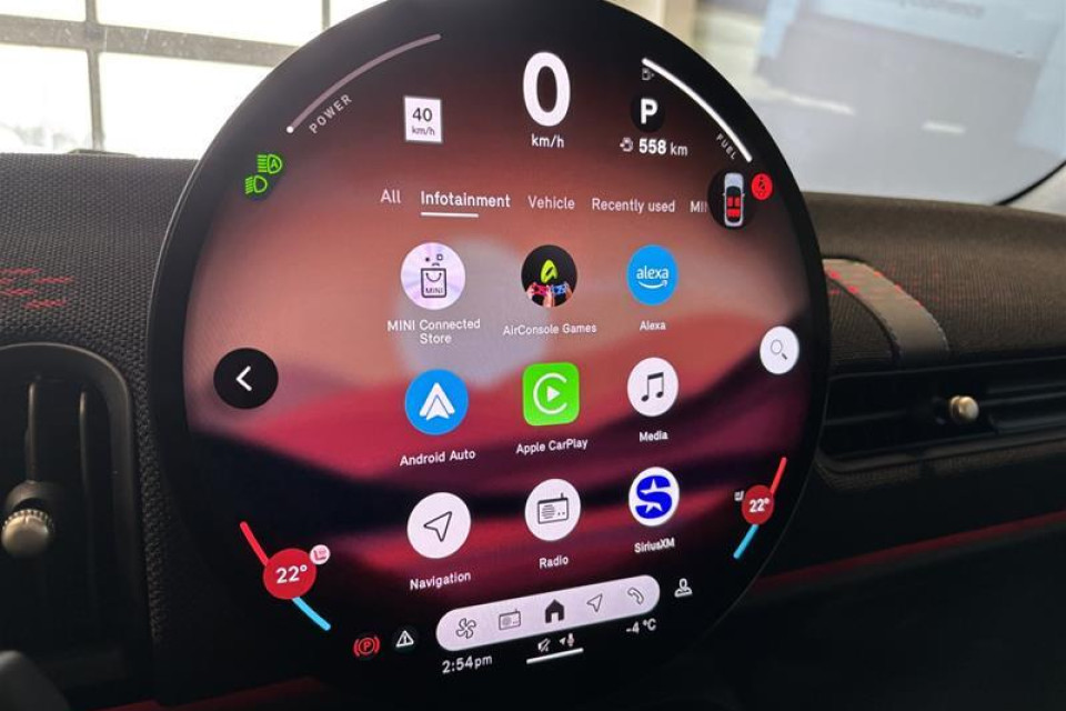 2026 MINI 5 Door - Image 4