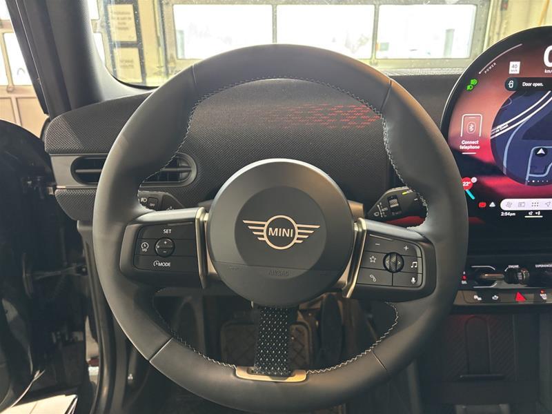 2026 MINI 5 Door - Image 7