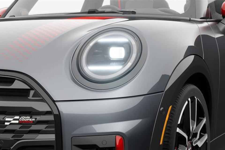 2026 MINI 3 Door - Image 11