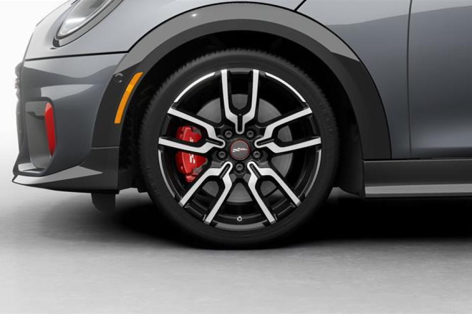 2026 MINI 3 Door - Image 13