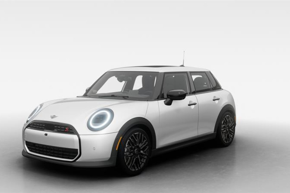 2026 MINI 5 Door - Image 1