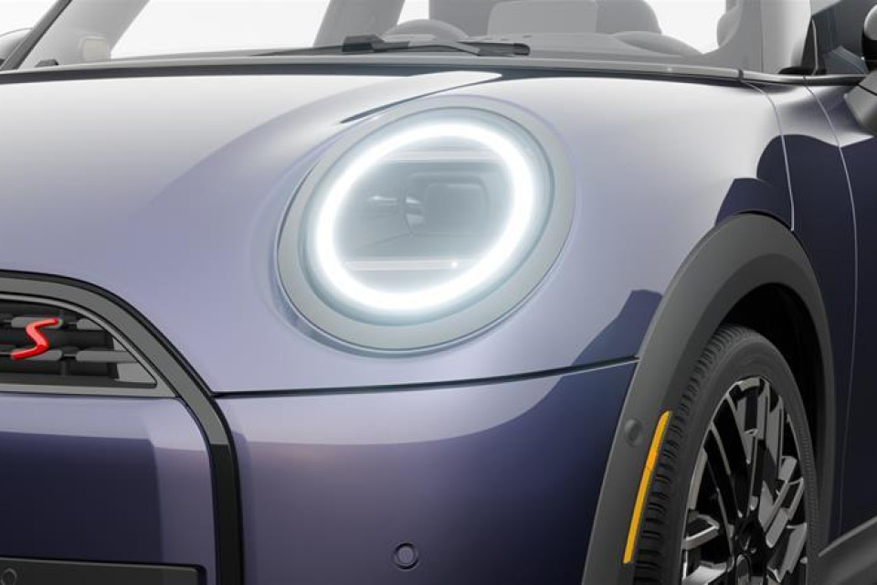 2026 MINI 3 Door - Image 6