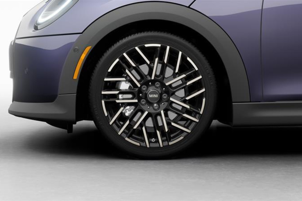 2026 MINI 3 Door - Image 7