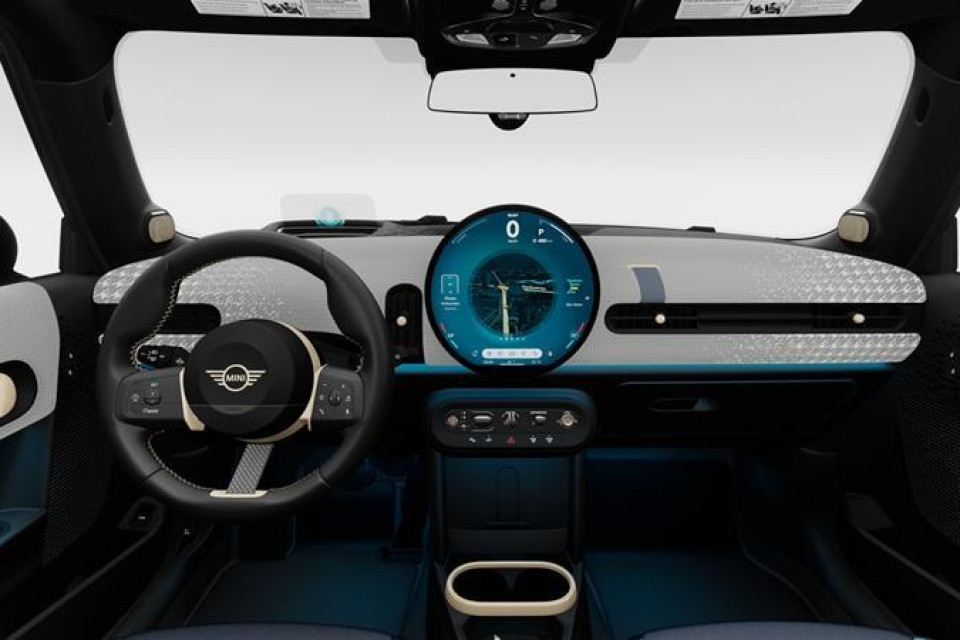 2026 MINI 3 Door - Image 10