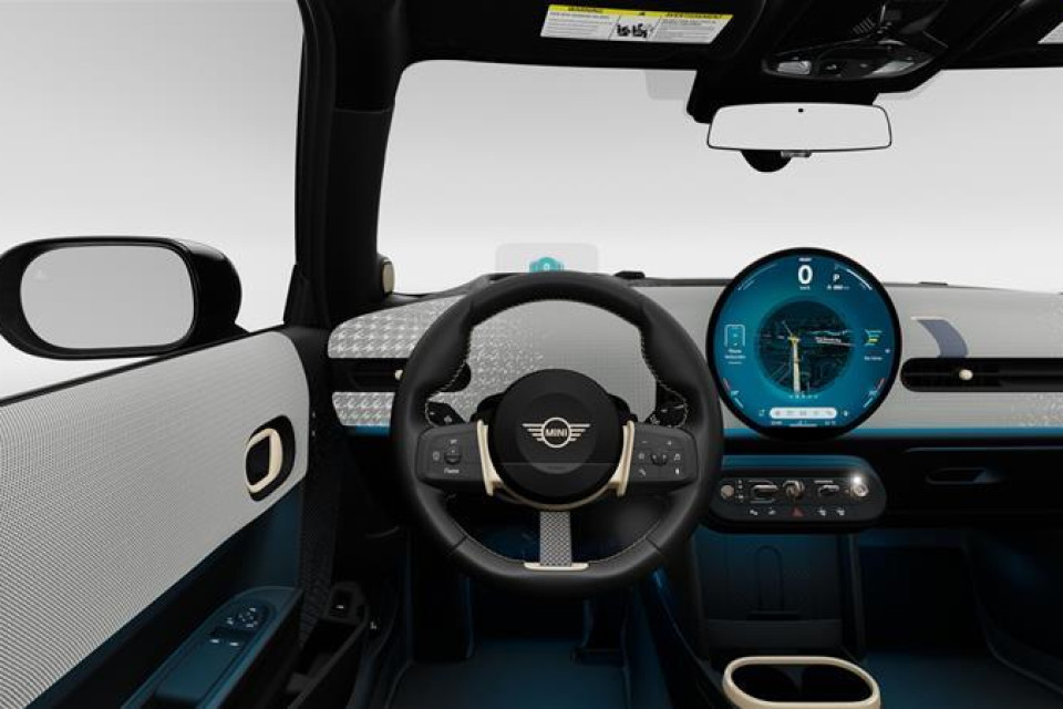2026 MINI 3 Door - Image 12