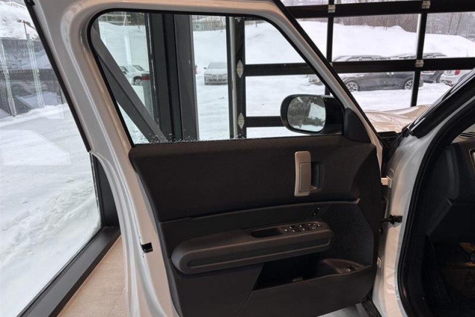 2026 MINI Countryman - Image 10