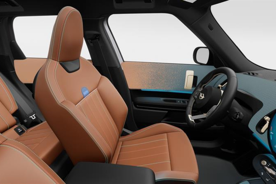 2026 MINI Countryman - Image 2