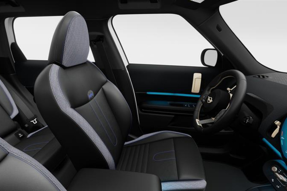 2026 MINI Countryman - Image 9