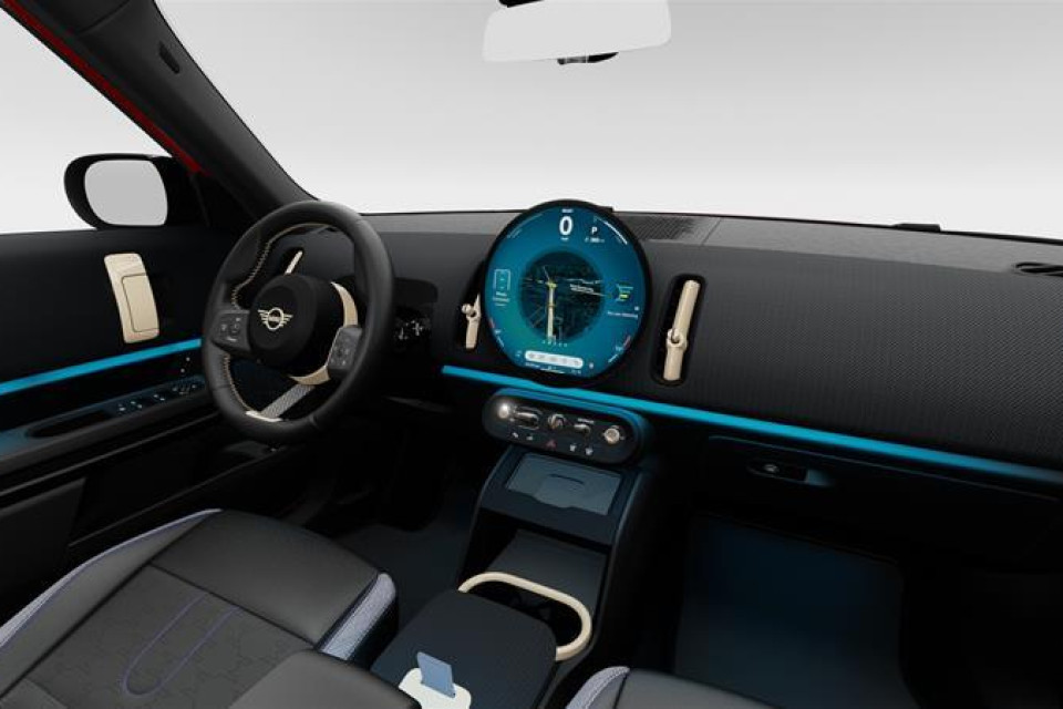 2026 MINI Countryman - Image 14