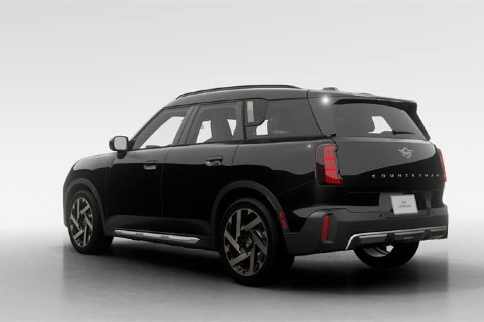 2026 MINI Countryman - Image 2