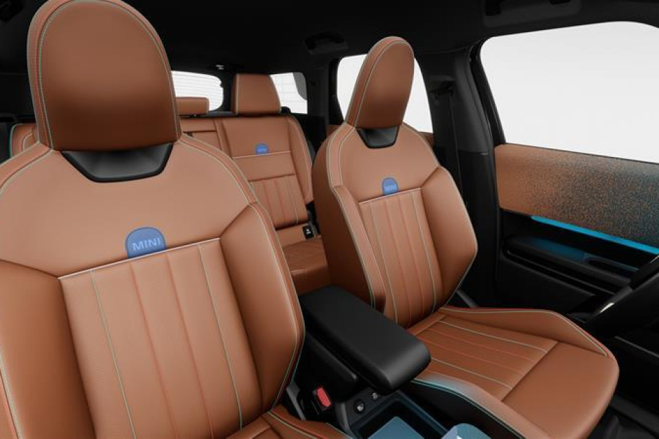 2026 MINI Countryman - Image 9