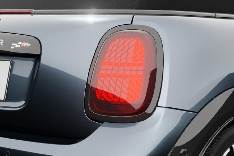 2026 MINI Convertible - Image 8