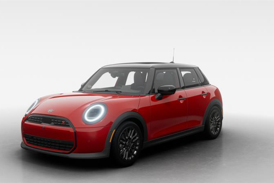 2026 MINI 5 Door - Image 1