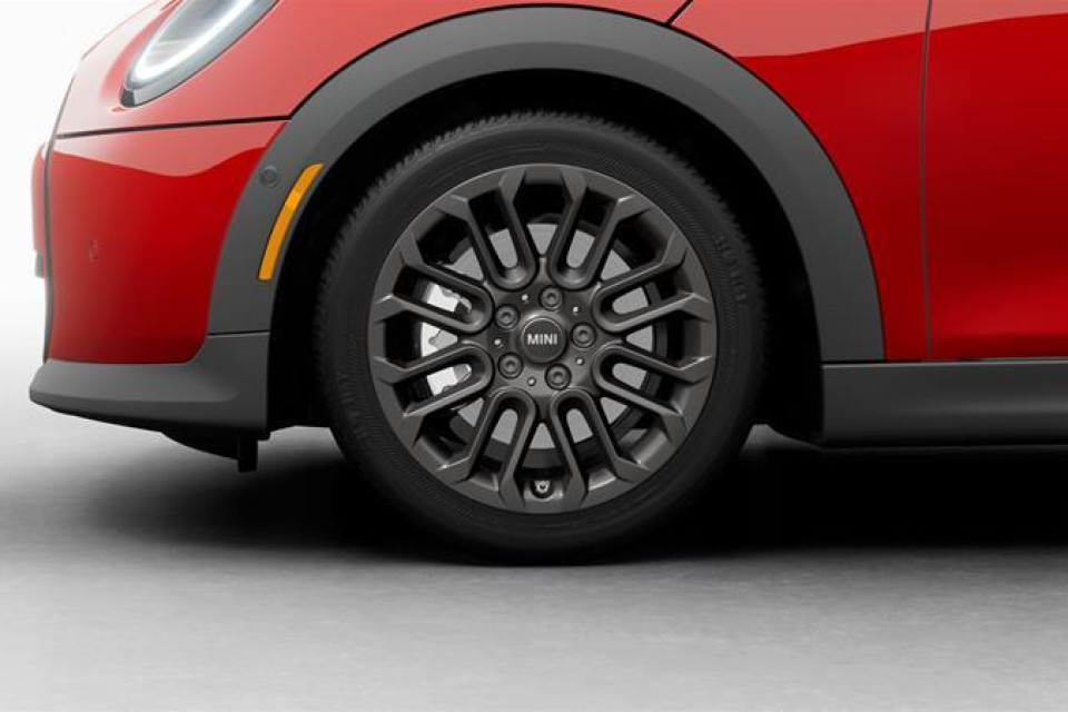 2026 MINI 5 Door - Image 7