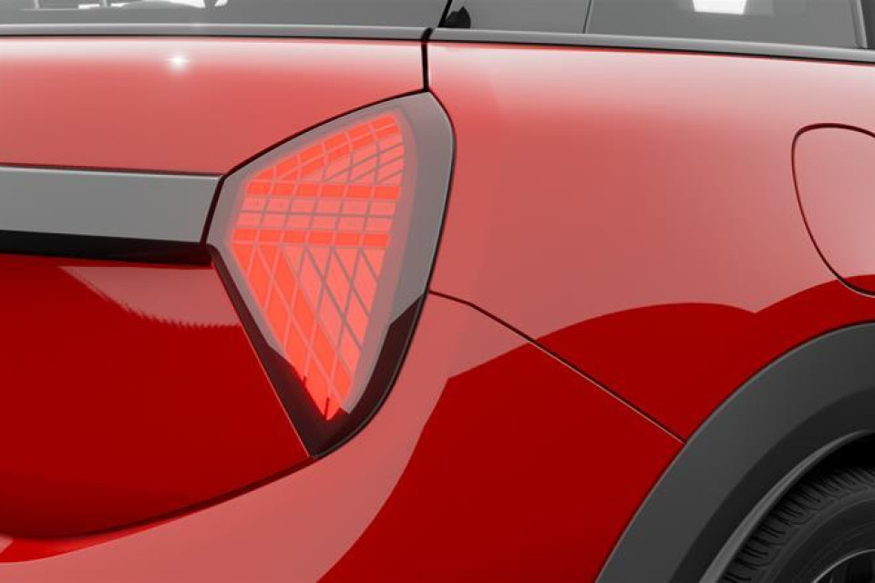 2026 MINI 5 Door - Image 8