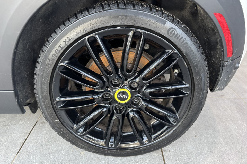 2023 Mini Cooper - Image 3