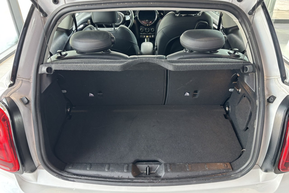 2023 Mini Cooper - Image 6