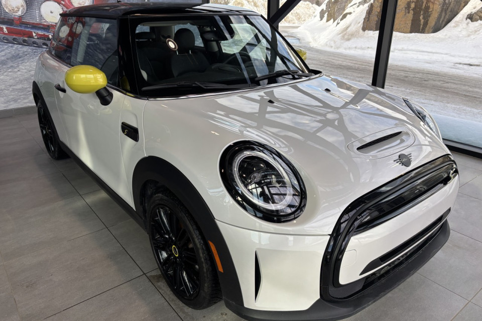 2023 Mini Cooper - Image 8