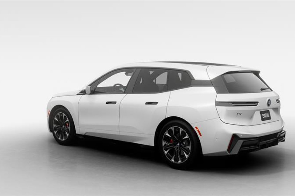 2026 BMW iX - Image 2