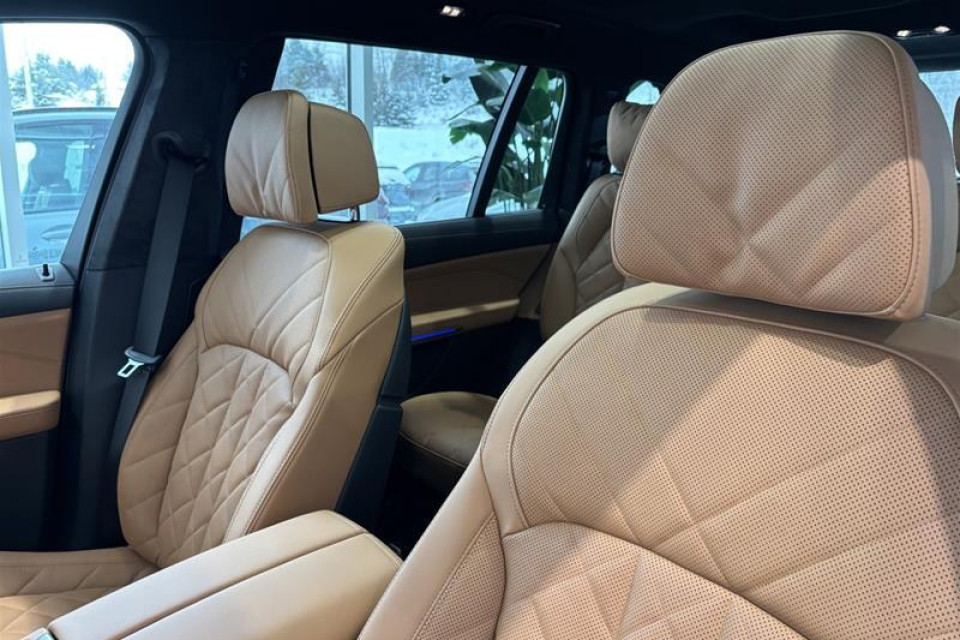 2026 BMW X7 - Image 10
