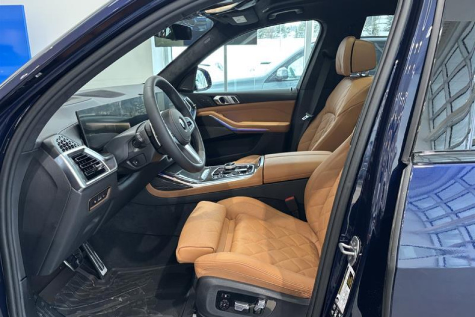 2026 BMW X7 - Image 14