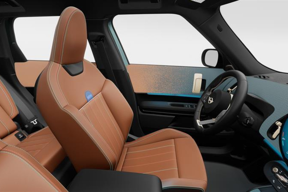 2026 MINI Countryman - Image 8