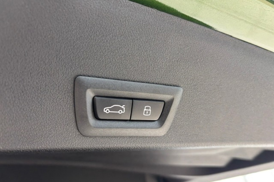 2026 BMW XM - Image 5