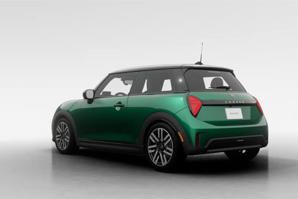 2026 MINI 3 Door - Image 2