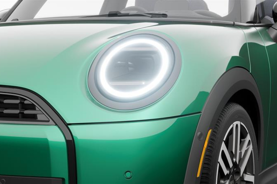 2026 MINI 3 Door - Image 6