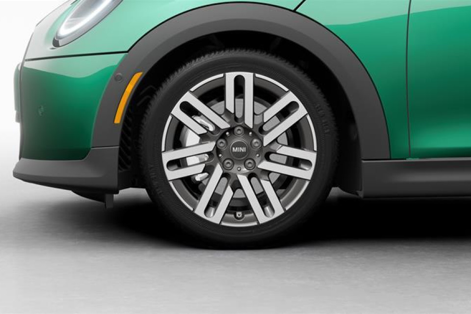 2026 MINI 3 Door - Image 7